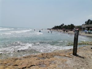 Cierran playas en cazones