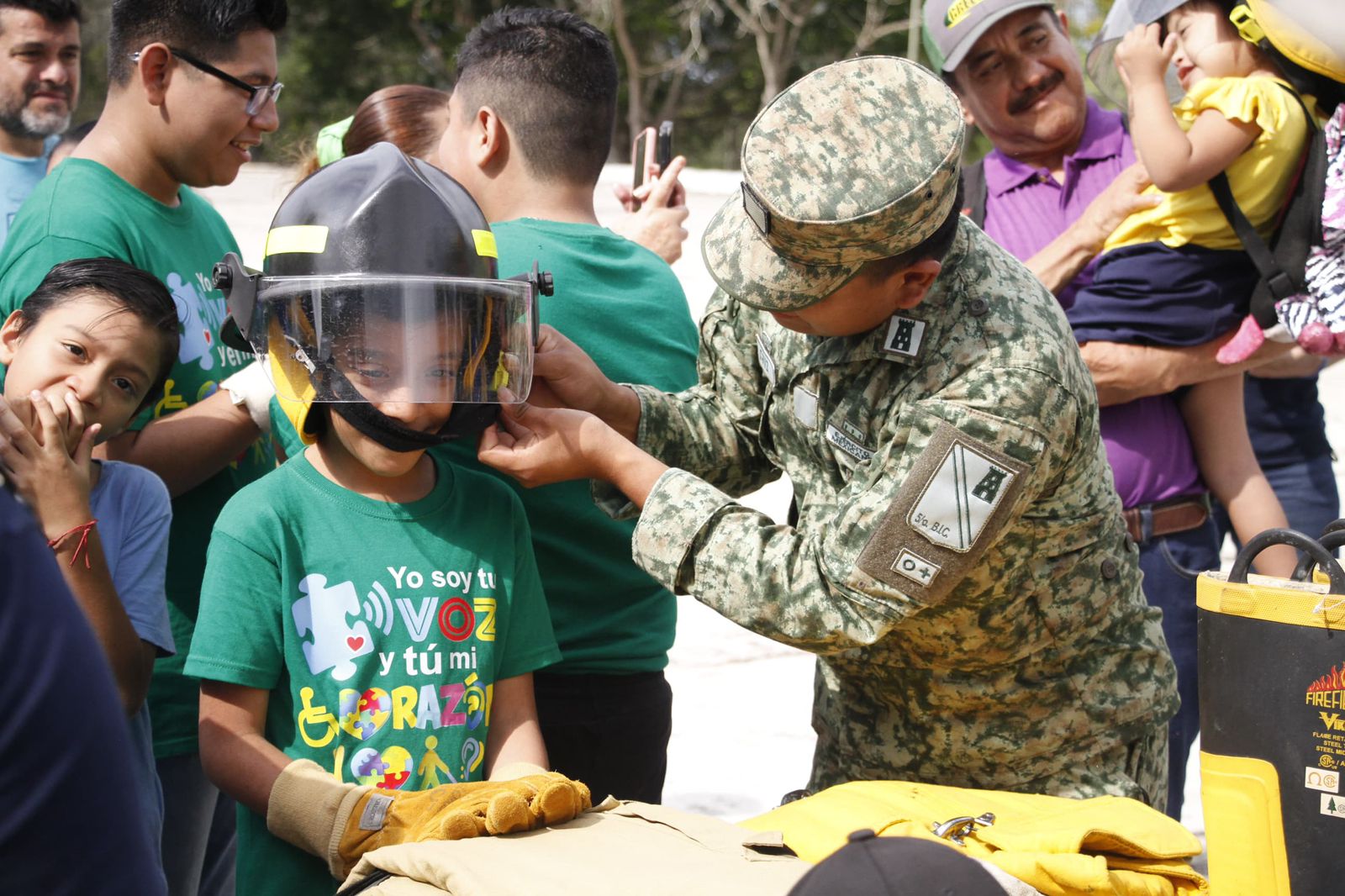 El Ejército Mexicano sorprende con una visita guiada.