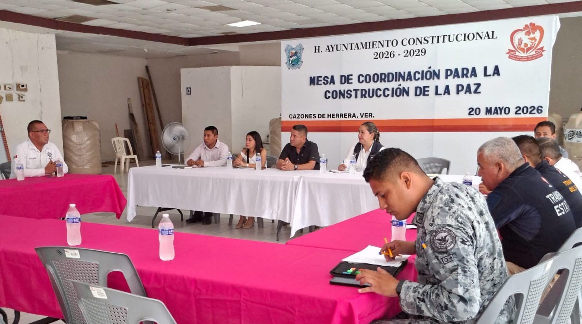 Humberto Olvera Torres encabeza reunión itinerante para fortalecer la seguridad en Cazones