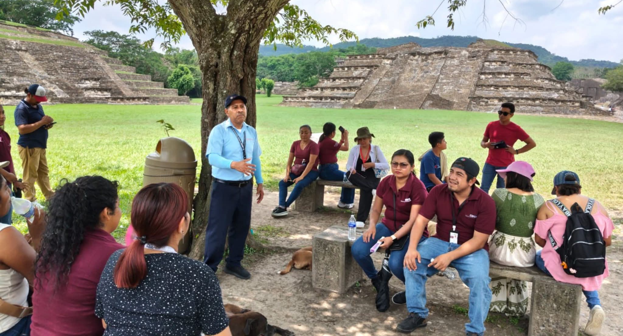 Gobierno Municipal de Cazones apoya a estudiantes en visita cultural a El Tajín